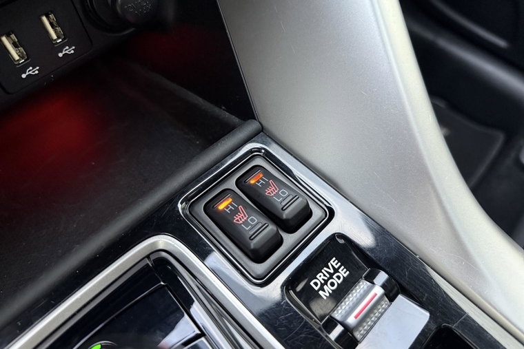 Vehicle Image 35