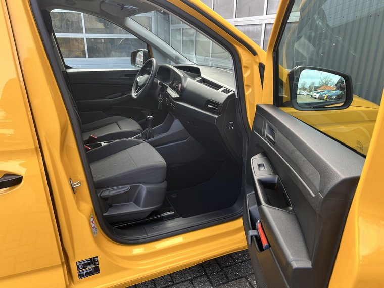 Vehicle Image 24