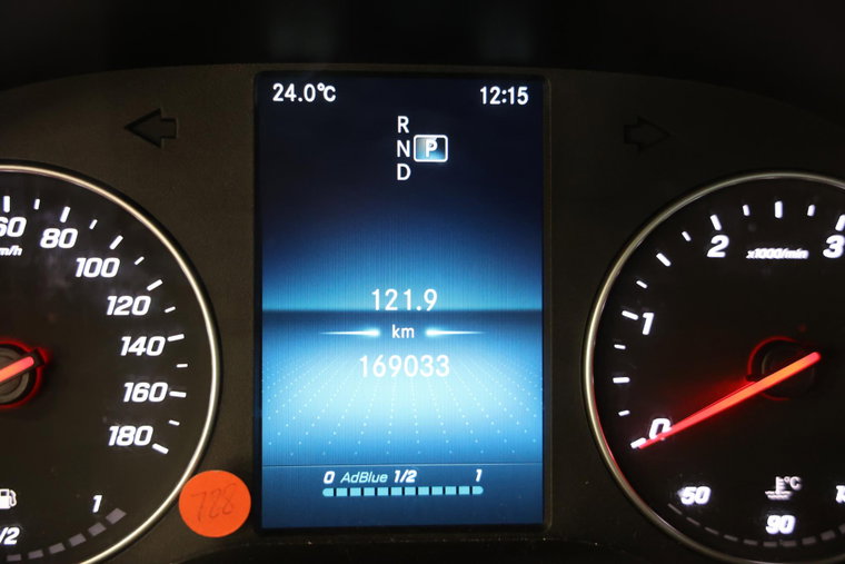 Vehicle Image 8