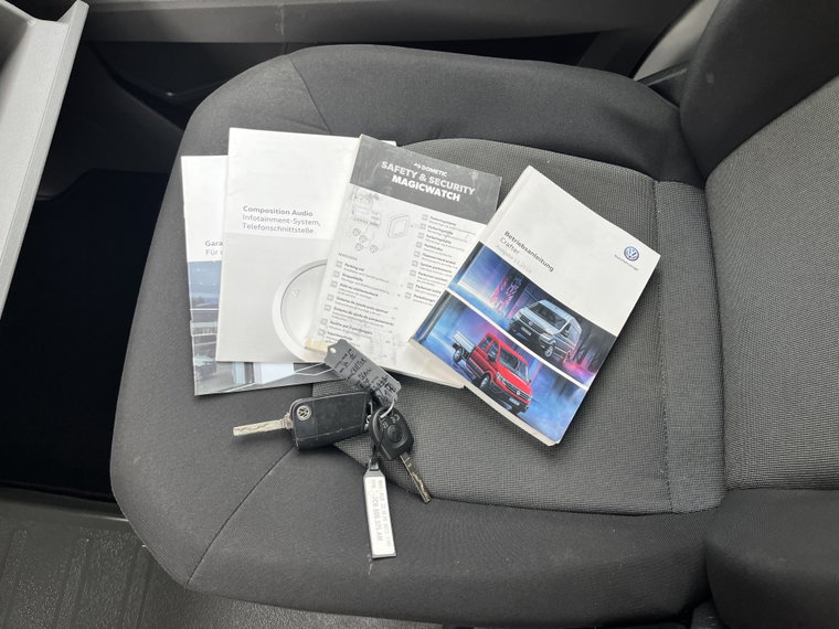 Vehicle Image 38