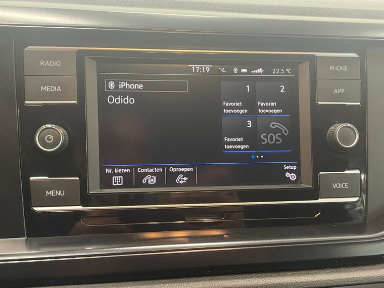 Vehicle Image 21