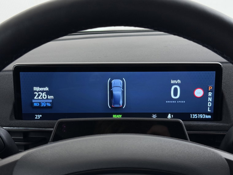 Vehicle Image 35