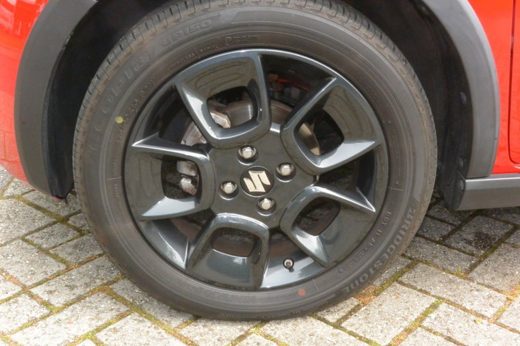 Vehicle Image 13