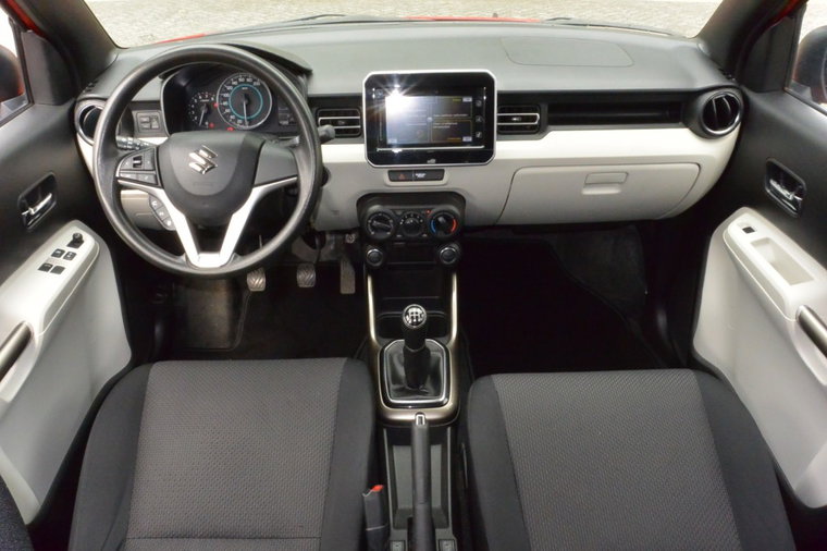 Vehicle Image 16