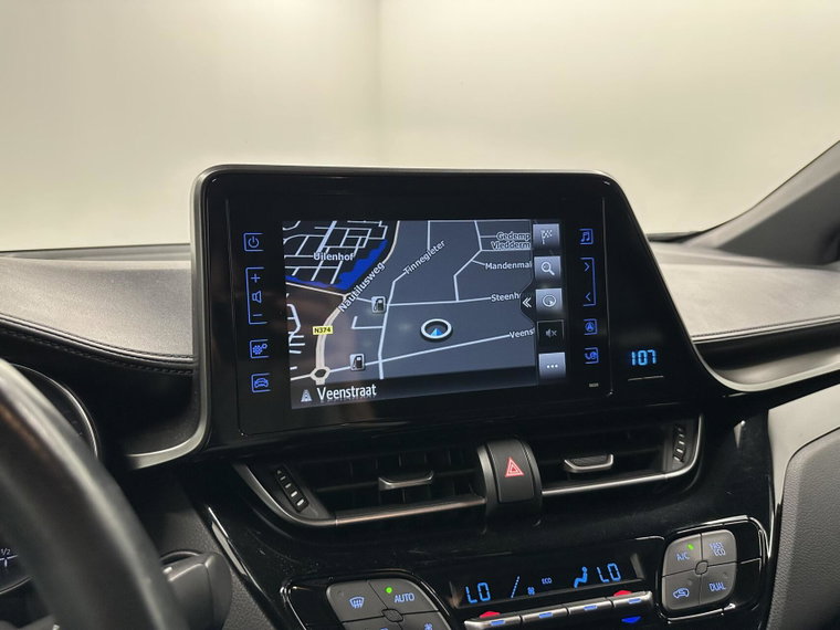 Vehicle Image 38