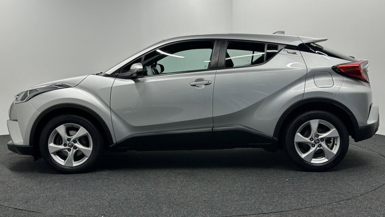 Vehicle Image 8