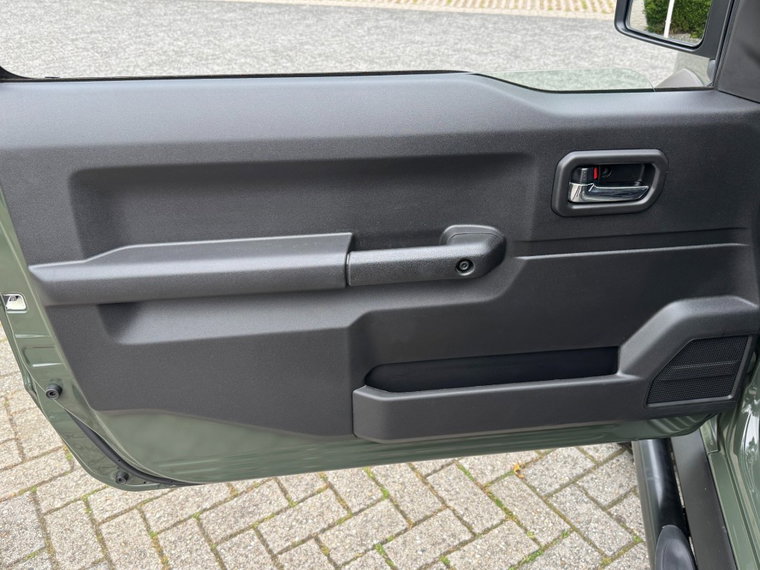 Vehicle Image 23