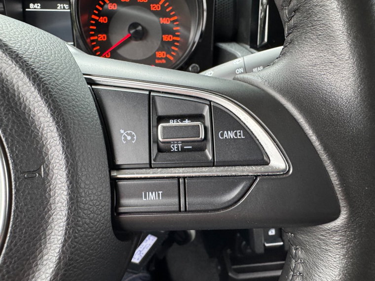 Vehicle Image 27