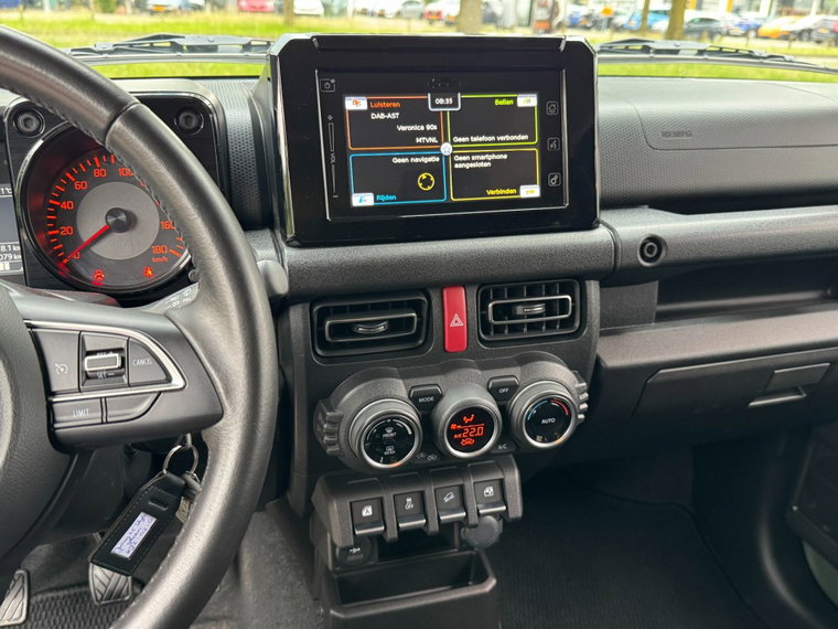 Vehicle Image 28