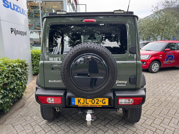 Vehicle Image 9