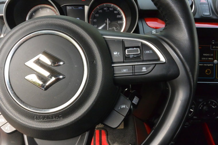 Vehicle Image 18