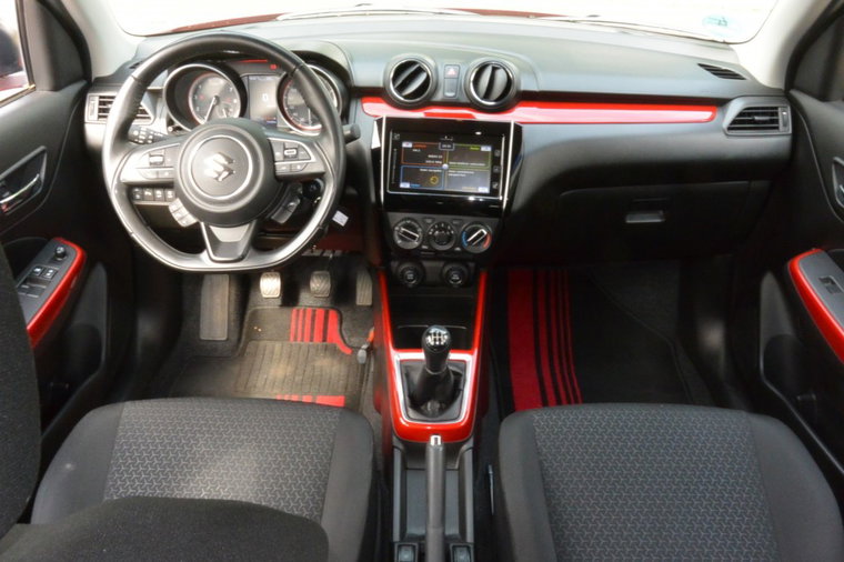 Vehicle Image 19
