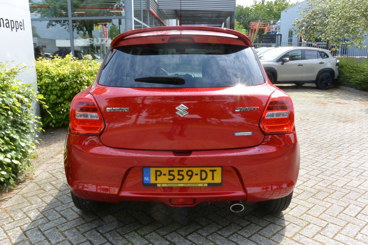 Vehicle Image 6
