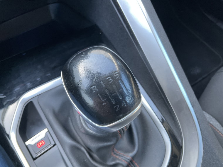 Vehicle Image 48
