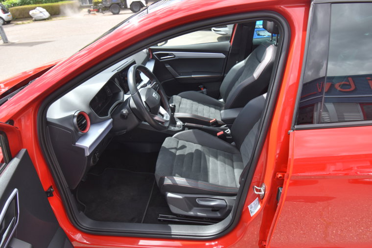 Vehicle Image 22