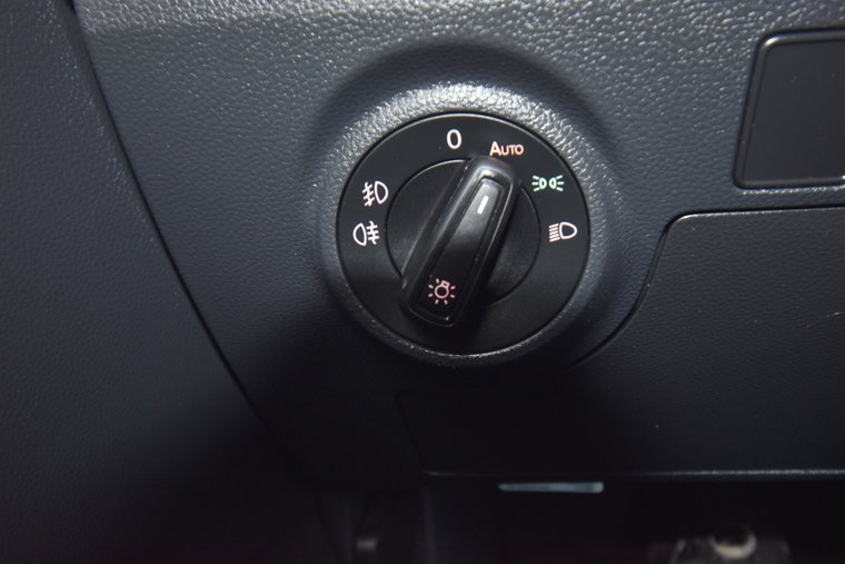 Vehicle Image 38