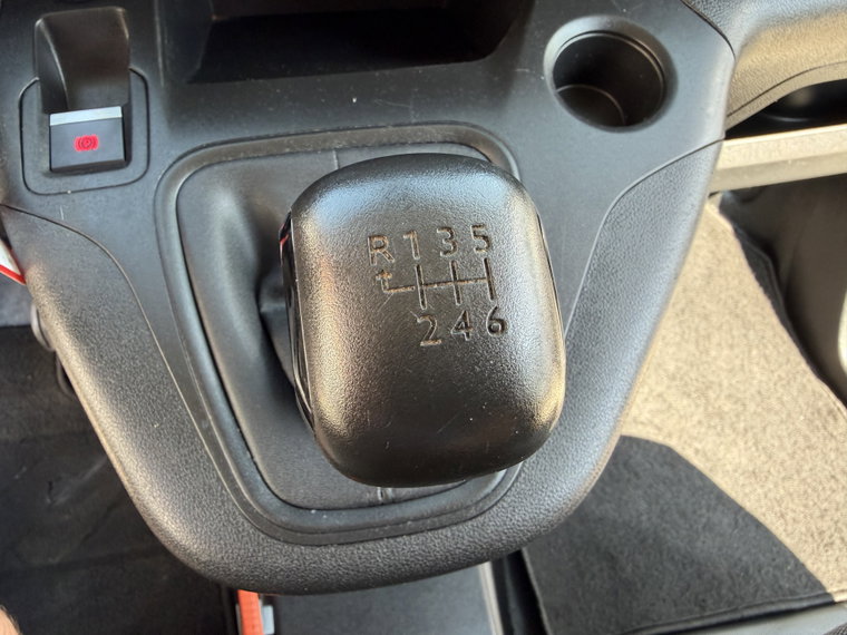 Vehicle Image 28