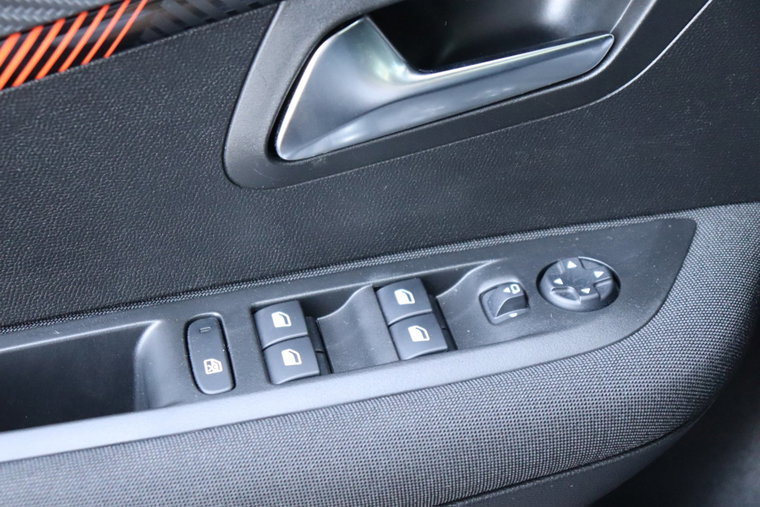 Vehicle Image 26