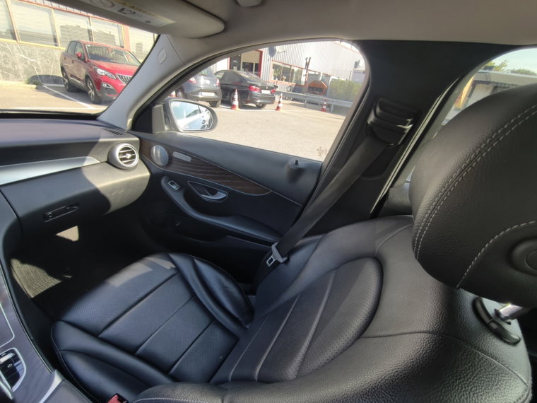 Vehicle Image 17
