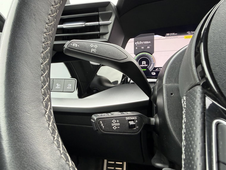 Vehicle Image 38