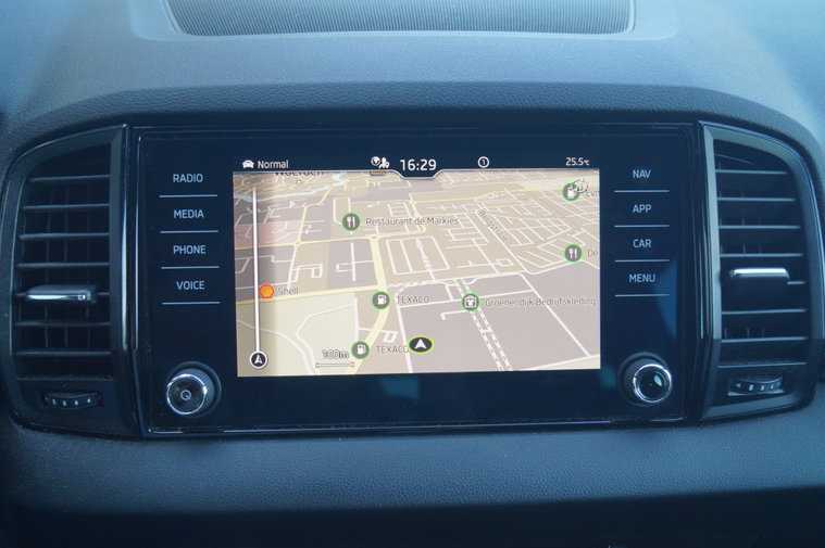 Vehicle Image 21