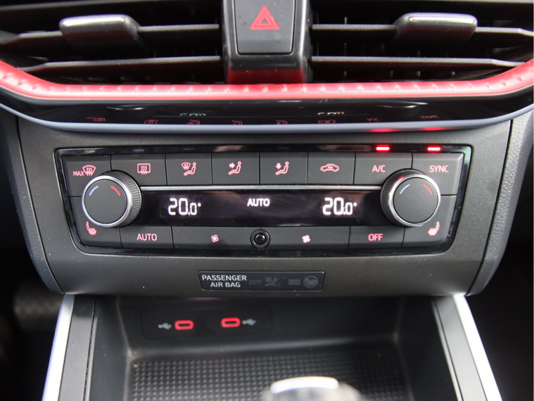 Vehicle Image 28