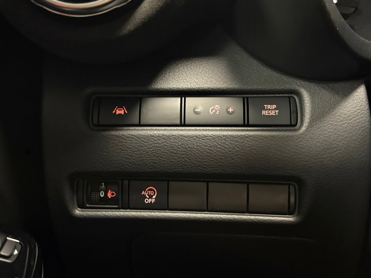 Vehicle Image 26