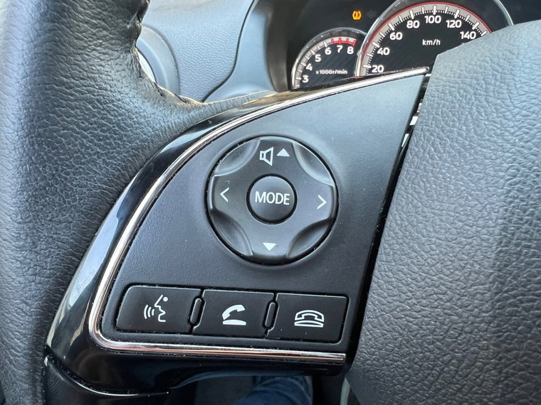 Vehicle Image 23