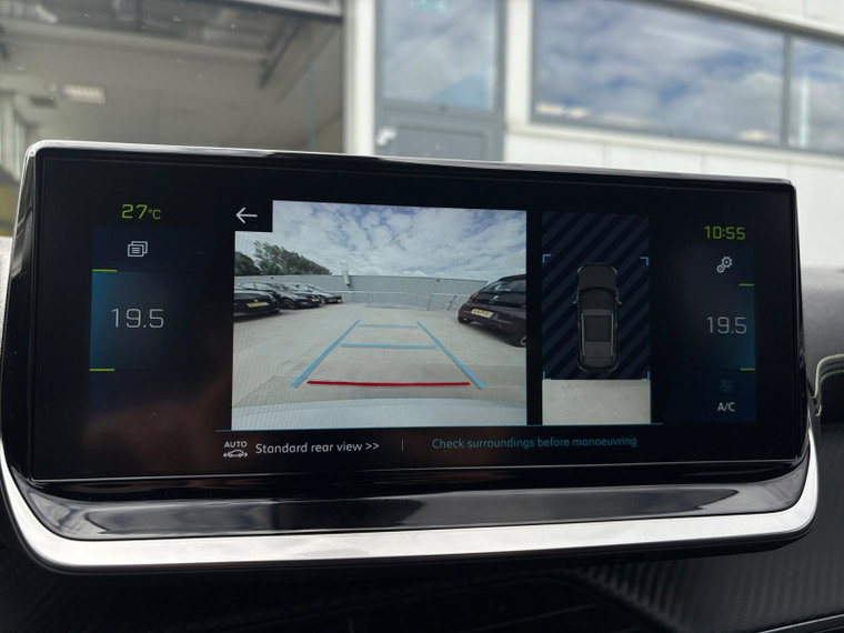 Vehicle Image 36