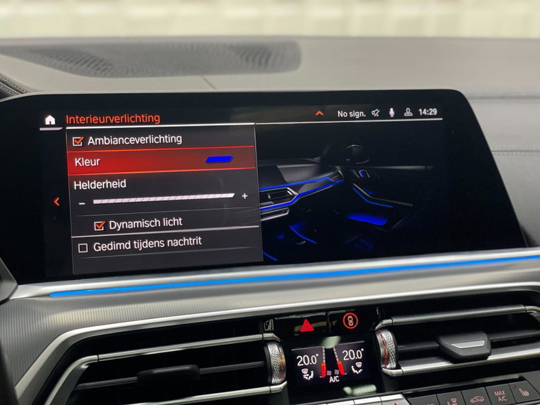 Vehicle Image 38