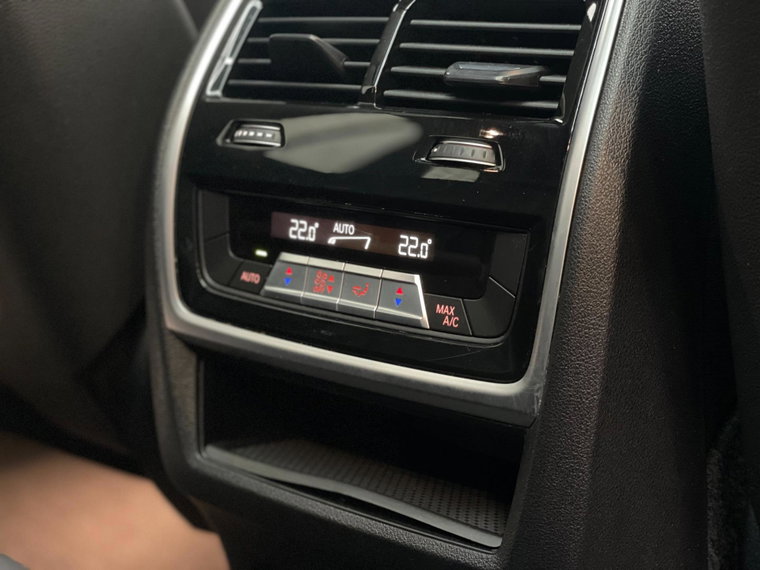 Vehicle Image 45