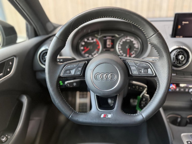 Vehicle Image 28
