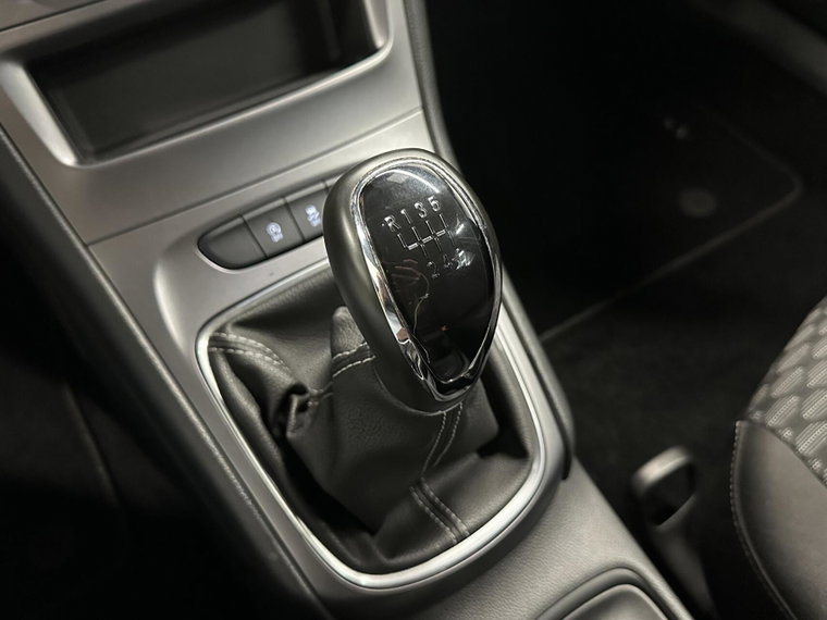 Vehicle Image 39