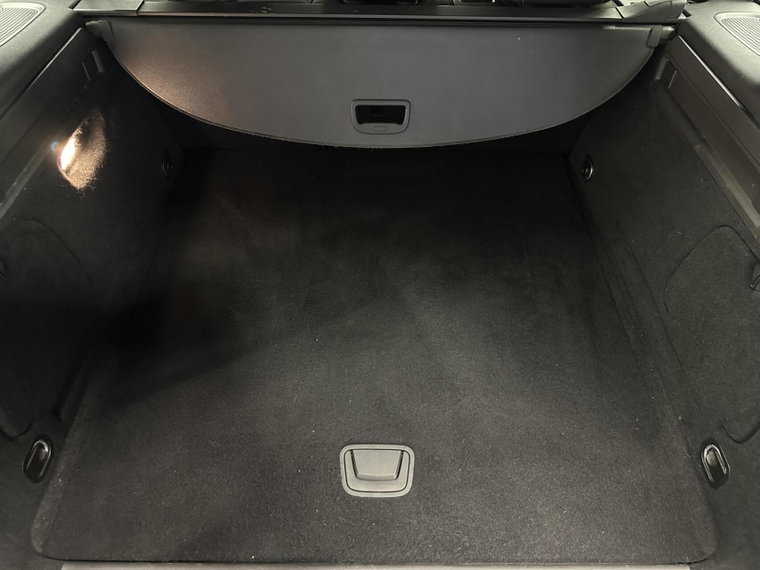 Vehicle Image 40