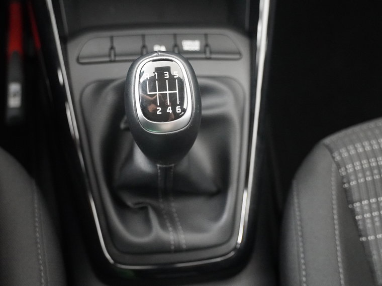 Vehicle Image 33