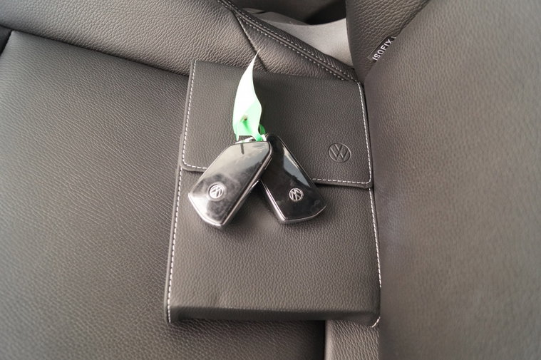 Vehicle Image 28