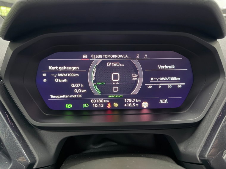 Vehicle Image 38
