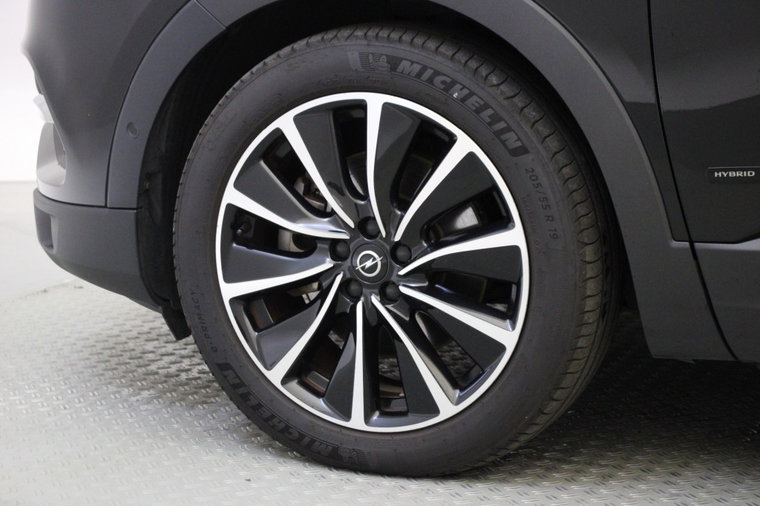 Vehicle Image 36