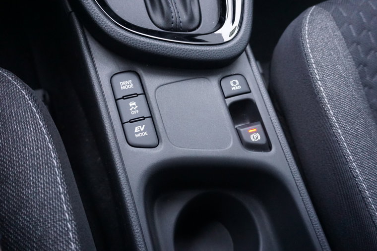 Vehicle Image 25