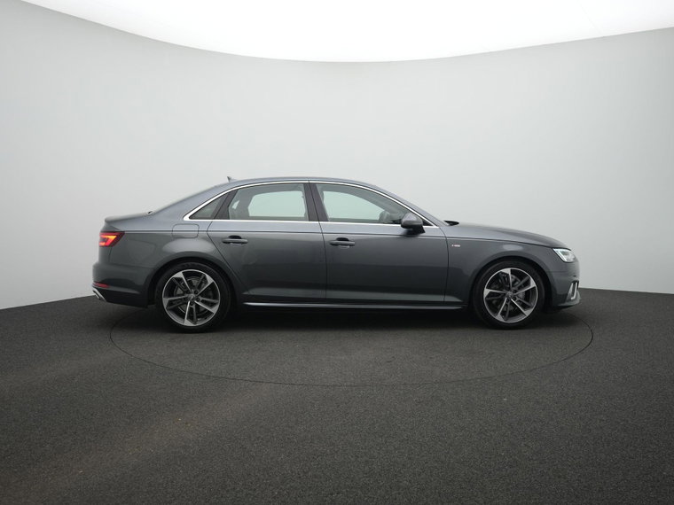 Vehicle Image 4