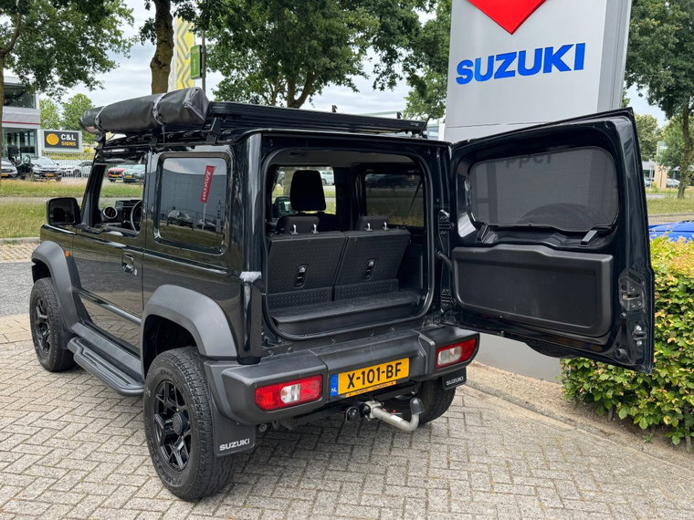 Vehicle Image 18