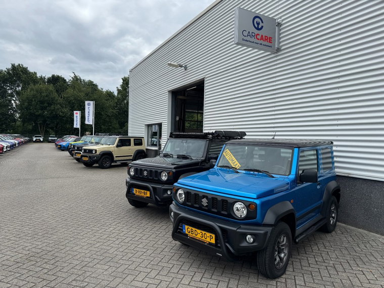 Vehicle Image 32