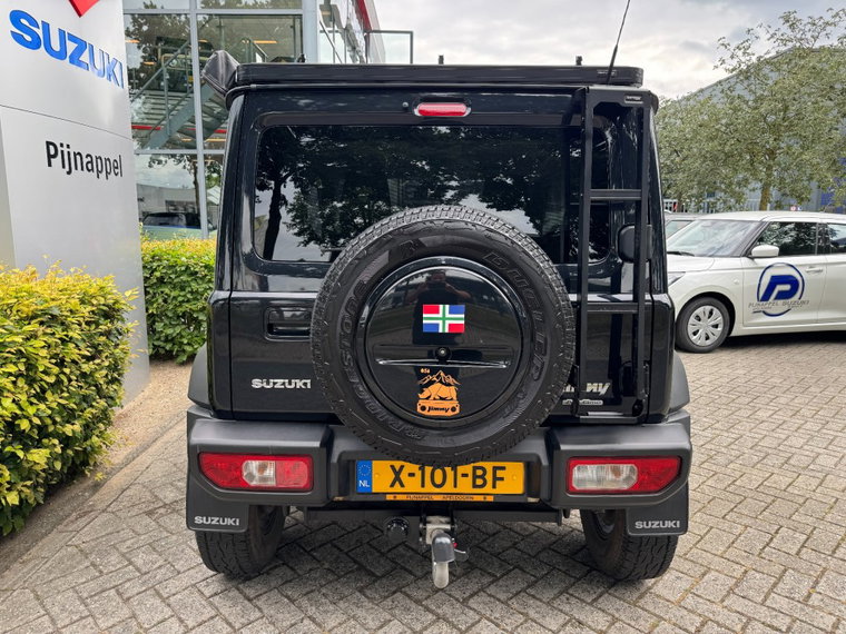 Vehicle Image 7