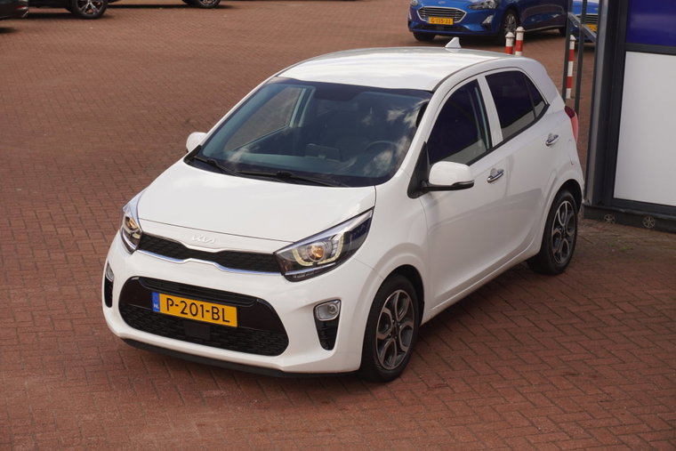 Vehicle Image 21