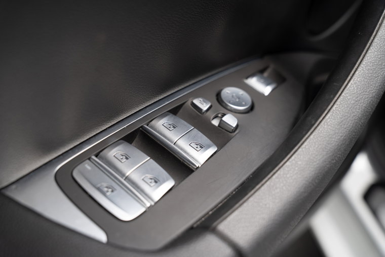 Vehicle Image 24