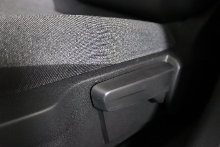 Vehicle Image 38