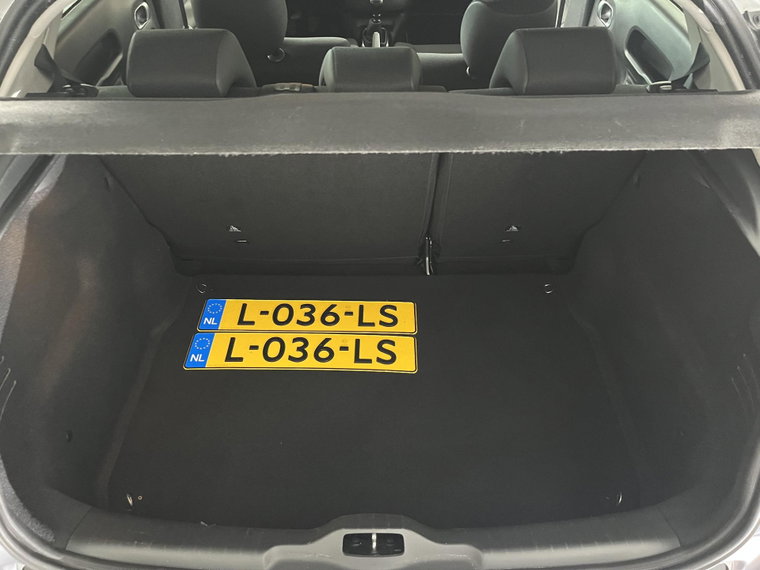 Vehicle Image 39