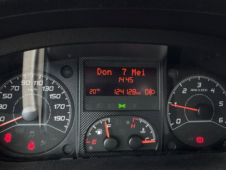 Vehicle Image 13