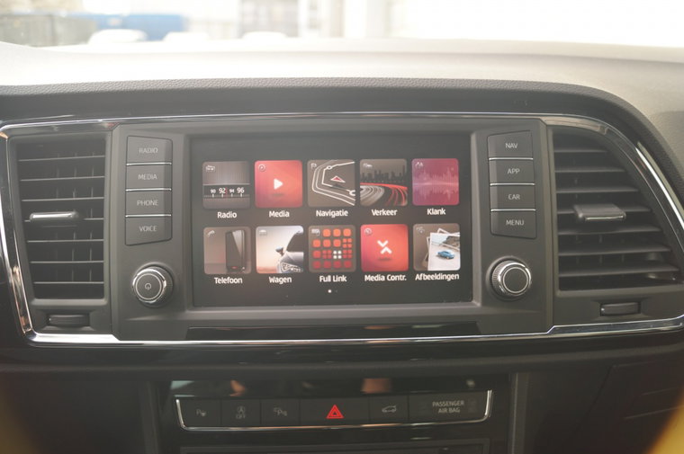Vehicle Image 18