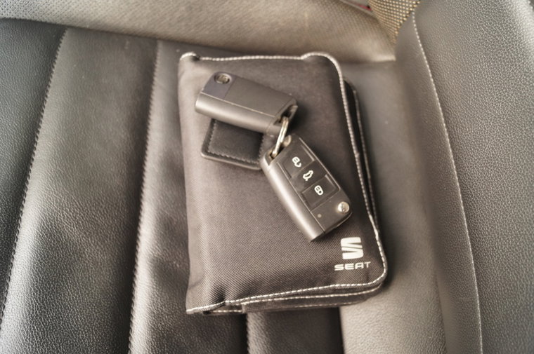 Vehicle Image 25
